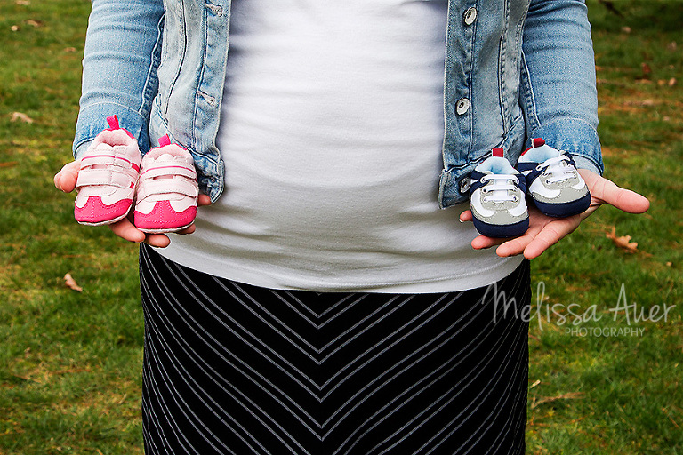 gender reveal - Melissa Auer Photography